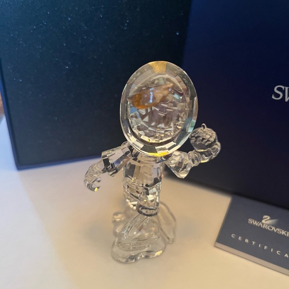 Swarovski Crystal Disney Apple Pinocchio MIB#1016766 Retired - Picture 3 of 6